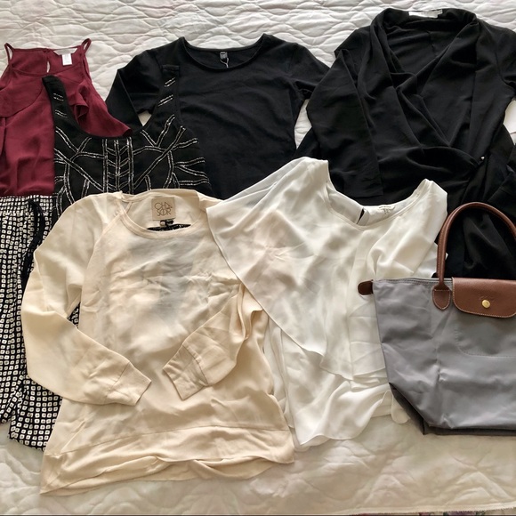 ❌DONATED❌ 8 item not so mystery box sz XS - S - Picture 3 of 12